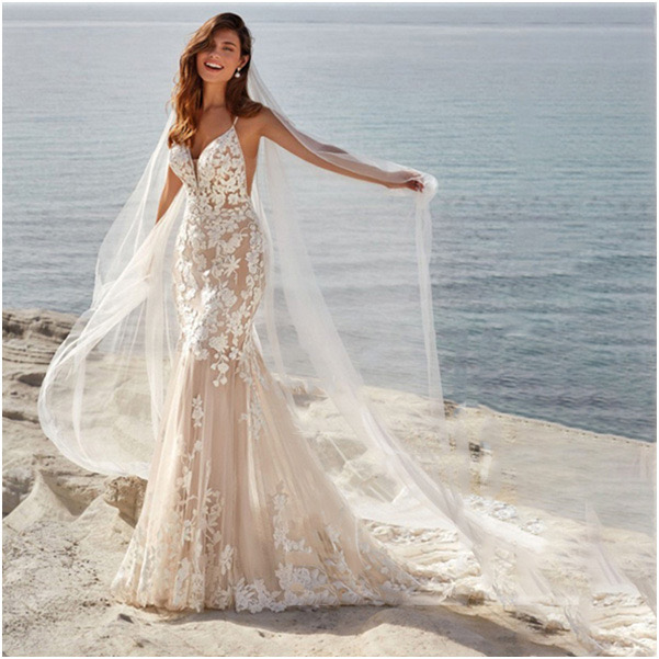Elegant Beach Mermaid Dresses Boho Illusion Covered Buttons Back Lace Applique Chapel Train Plus Size Sexy Backless Wedding Gown Vestido De Novia 403