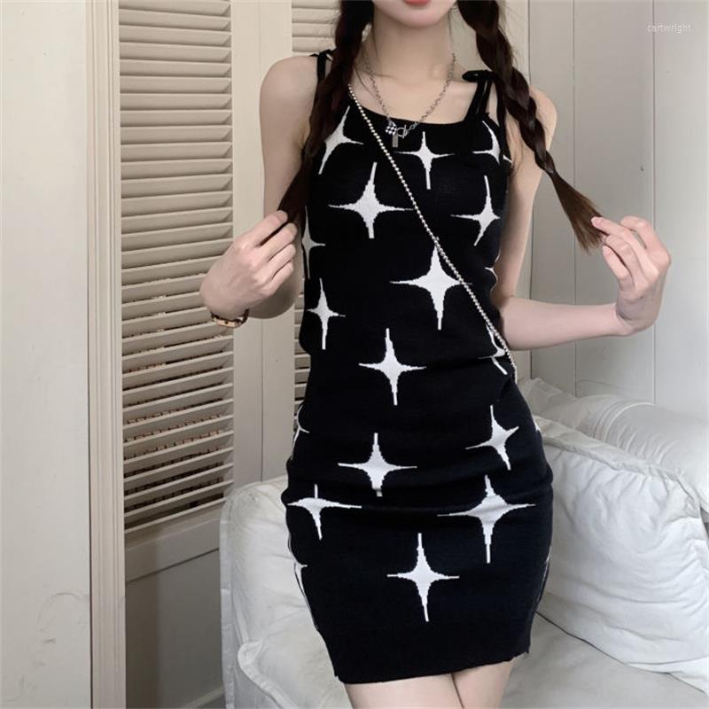 Casual Dresses Simple Fashion Star Jacquard Sleeveless Suspender Women's Summer Sexy Slim Lace Up Mini Dress Vintage Knitted Clothing, Black
Casual Dresses Simple Fashion Star Jacquard Sleeveless Suspender Women's Summer Sexy Slim Lace Up Mini Dress Vintage Knitted Clothing, Black