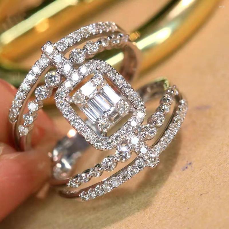 Cluster Rings Fashion Geometric Bling Clear Zircon Stone Wedding Ring For Women Silver 925 Elegant Charm Cocktail Banquet Fine Jewelry
Cluster Rings Fashion Geometric Bling Clear Zircon Stone Wedding Ring For Women Silver 925 Elegant Charm Cocktail Banquet Fine Jewelry