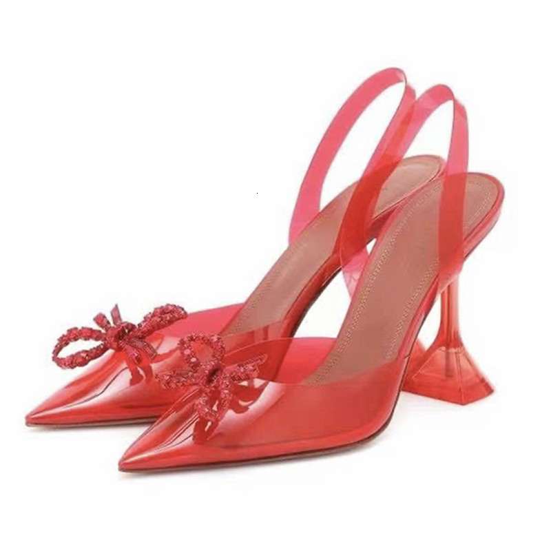 Slippers Sexy Women Sandals Red Strange Heel Pointed Toe PVC Femme Shoes Butterfly Knot Crystal Wedding Outdoor High 230414, Black
Slippers Sexy Women Sandals Red Strange Heel Pointed Toe PVC Femme Shoes Butterfly Knot Crystal Wedding Outdoor High 230414, Black