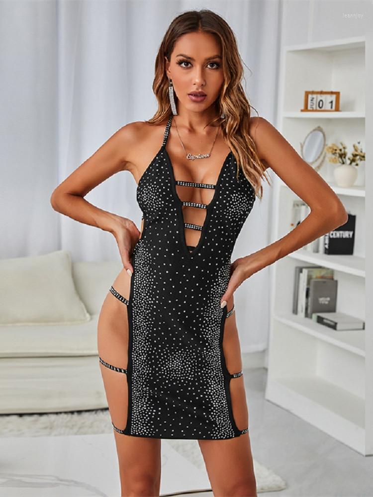 Casual Dresses 2023 Summer Women Sexy Halter Backless Sparkly Diamonds Black Mini Bodycon Bandage Dress Elegant Evening Club Party
Casual Dresses 2023 Summer Women Sexy Halter Backless Sparkly Diamonds Black Mini Bodycon Bandage Dress Elegant Evening Club Party