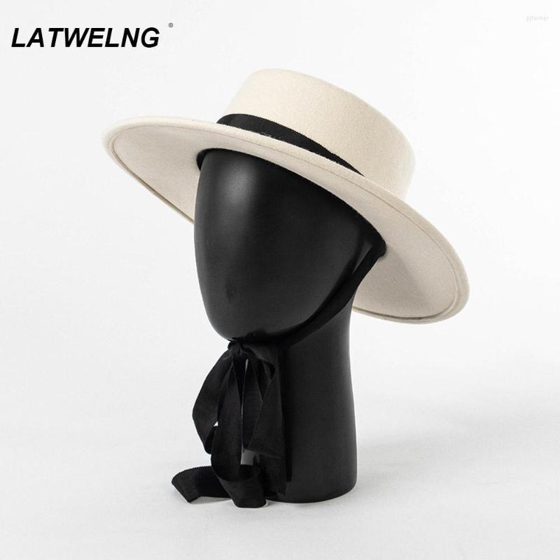 Wide Brim Hats 2023 Fashion Strap Wool Hat For Women Wedding Boater White Black Flat Winter With Brand Vintage Ladies Wholesale
Wide Brim Hats 2023 Fashion Strap Wool Hat For Women Wedding Boater White Black Flat Winter With Brand Vintage Ladies Wholesale