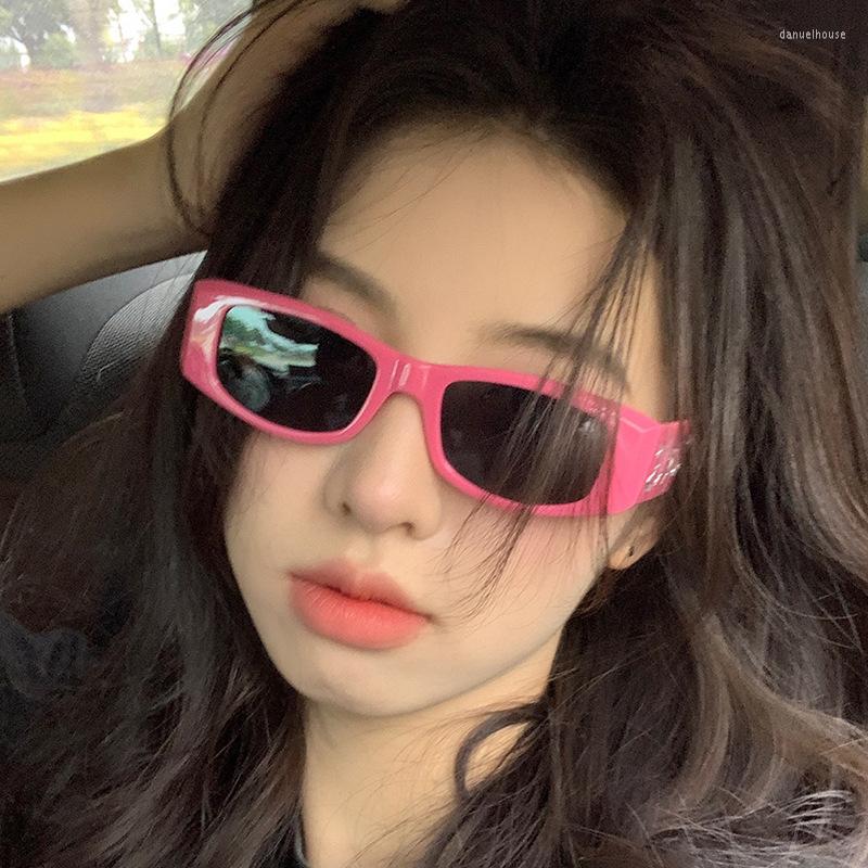 Sunglasses 2023 Personality Dazzle Candy Color Letter Euro-American Style Net Red Men's And Women's Punk Hip-hop
Sunglasses 2023 Personality Dazzle Candy Color Letter Euro-American Style Net Red Men's And Women's Punk Hip-hop