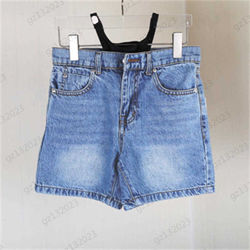 Brand Shorts Fashion Color Matching Custom Hardware Accessories Casual Brand Shorts Back Pocket Design High Waist Designer Joker Jean Short womens clothing
Brand Shorts Fashion Color Matching Custom Hardware Accessories Casual Brand Shorts Back Pocket Design High Waist Designer Joker Jean Short womens clothing