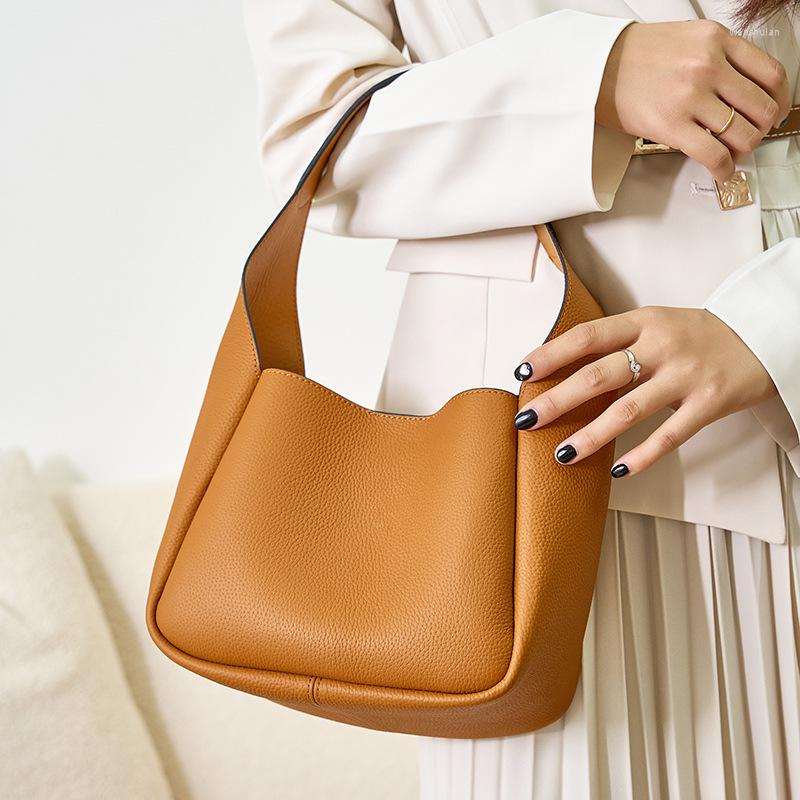 Evening Bags Genuine Leather Women Totes Shoulder Bag Elegant Casual Shopping Male Fashion Luxury Designer Small Handbag For, Black
Evening Bags Genuine Leather Women Totes Shoulder Bag Elegant Casual Shopping Male Fashion Luxury Designer Small Handbag For, Black