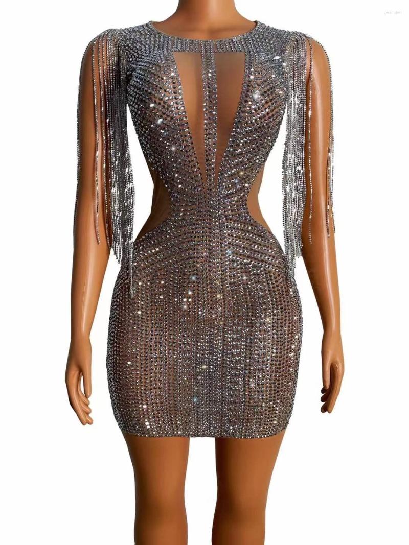 Stage Wear Sparkle Rhinestones Sleeveless Fringe Women Short Mini Dress Sexy Birthday Drag Queen Outfit Homecoming Nightclub Prom Costumes
Stage Wear Sparkle Rhinestones Sleeveless Fringe Women Short Mini Dress Sexy Birthday Drag Queen Outfit Homecoming Nightclub Prom Costumes