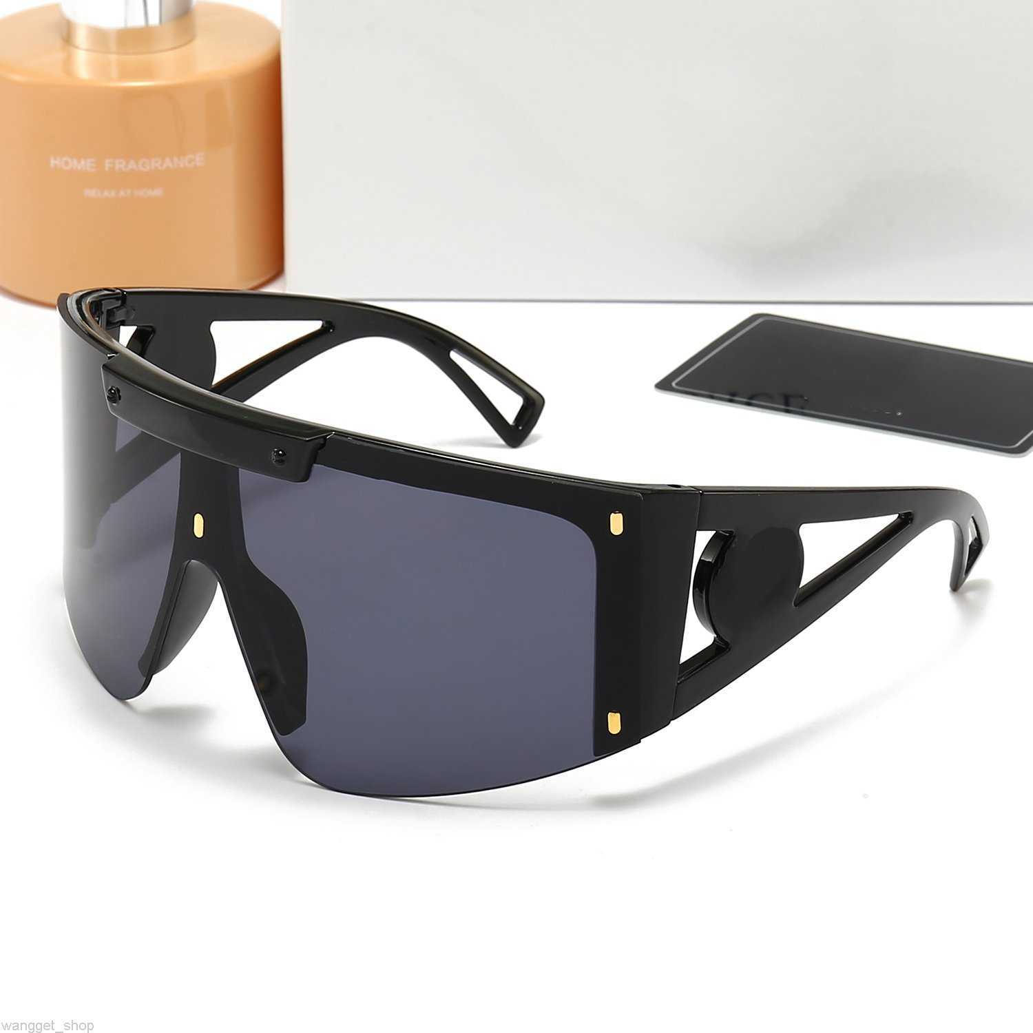 vintage Fashion designer driving sunglasses men women anti-UV polarized lenses travel beach brand luxury sun glass Top hardware metal frame glass
vintage Fashion designer driving sunglasses men women anti-UV polarized lenses travel beach brand luxury sun glass Top hardware metal frame glass