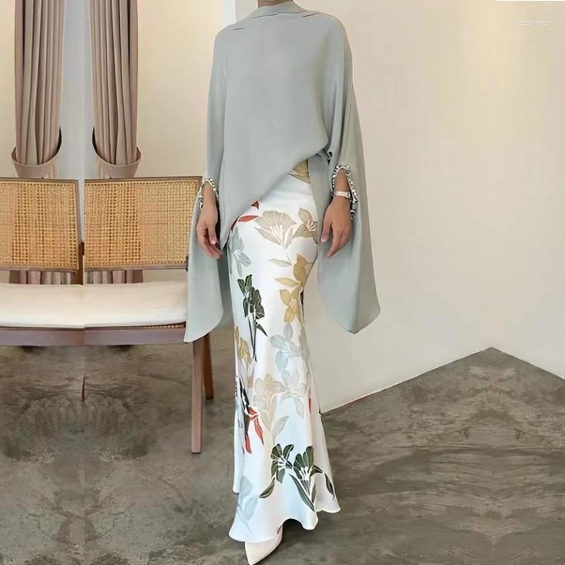Ethnic Clothing Two Pieces Set Sexy Fashion Women Sets Dashiki African Tops Floral Print Long Sleeve Shirt Elastic Waist Skirts Suits
Ethnic Clothing Two Pieces Set Sexy Fashion Women Sets Dashiki African Tops Floral Print Long Sleeve Shirt Elastic Waist Skirts Suits