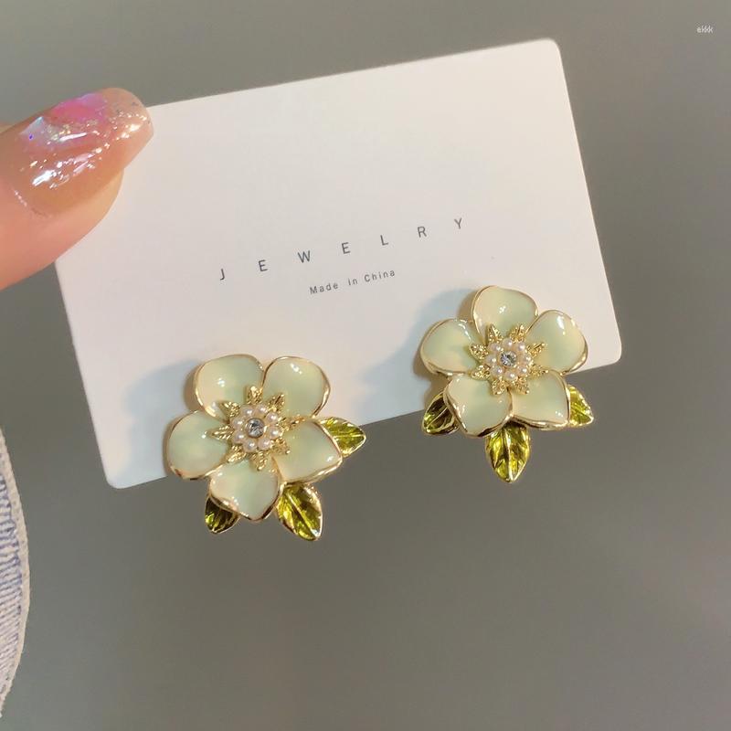 Dangle Earrings High-end Camellia Flower With Light Luxury And Diamond Embellishments H6712
Dangle Earrings High-end Camellia Flower With Light Luxury And Diamond Embellishments H6712