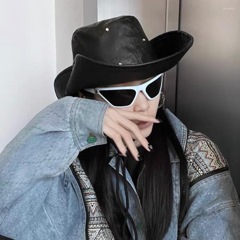 Berets PU Leather Cowboy Hat For Women Spring Summer Western Hats With String Fancy Fashion Cowgirl Rhinestone Party, Black
Berets PU Leather Cowboy Hat For Women Spring Summer Western Hats With String Fancy Fashion Cowgirl Rhinestone Party, Black