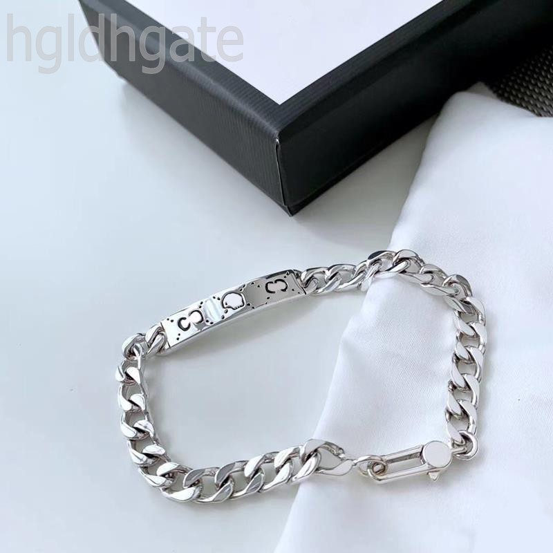 Stainless steel love bracelets womens luxury bracelets mens ghosts simple hip hop jewelry letters skulls simple designer bracelet classic charm crave ZB029 F23
Stainless steel love bracelets womens luxury bracelets mens ghosts simple hip hop jewelry letters skulls simple designer bracelet classic charm crave ZB029 F23