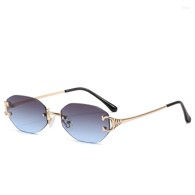 Sunglasses Retro Small Square Frame Women Outdoor Sun Glasses Girl Eyewear Car Accessories
Sunglasses Retro Small Square Frame Women Outdoor Sun Glasses Girl Eyewear Car Accessories