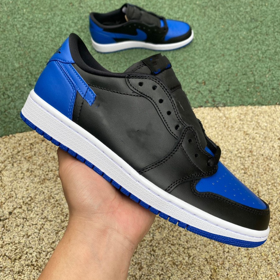2023 Basketball Shoes Achat / Vente Jumpman 1 Low GS Royal Noir Bleu Mens Original Quality V Designer Sports Sneakers With Shoebox
2023 Basketball Shoes Achat / Vente Jumpman 1 Low GS Royal Noir Bleu Mens Original Quality V Designer Sports Sneakers With Shoebox