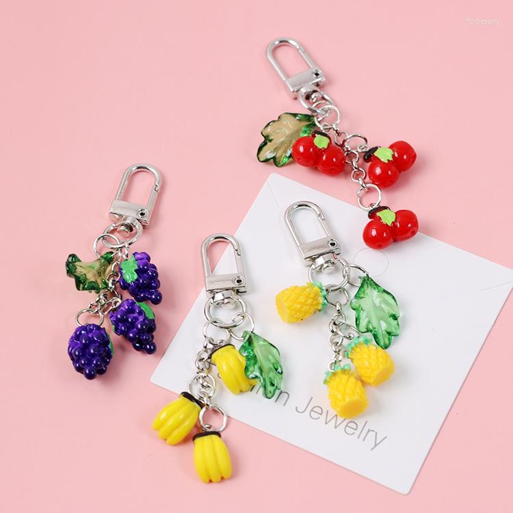 Keychains Cute Banana Pineapple Strawberry Fruit 3D Crystal Keychain For Summer Key Chains Ring Bag Pendent Charm AirPods Accessories D614
Keychains Cute Banana Pineapple Strawberry Fruit 3D Crystal Keychain For Summer Key Chains Ring Bag Pendent Charm AirPods Accessories D614