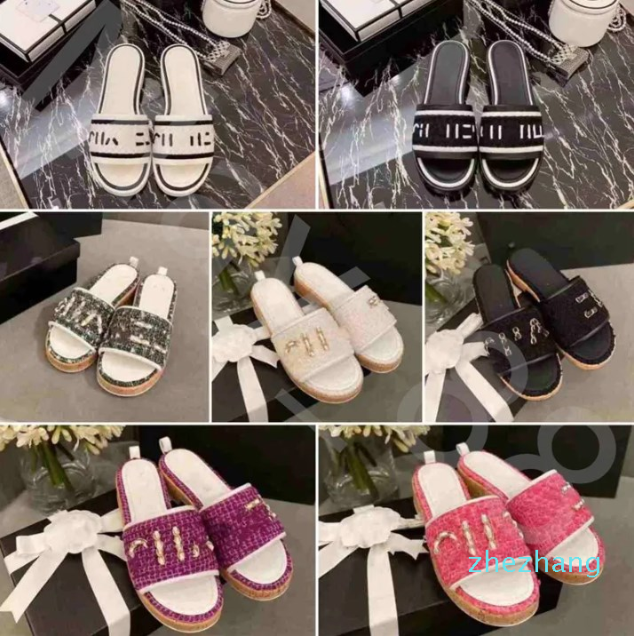 Summer Slippers Thick embroidery Flip-Flops Women Outside Wear Light Beach Roman Chunky Heel Sand
Summer Slippers Thick embroidery Flip-Flops Women Outside Wear Light Beach Roman Chunky Heel Sand