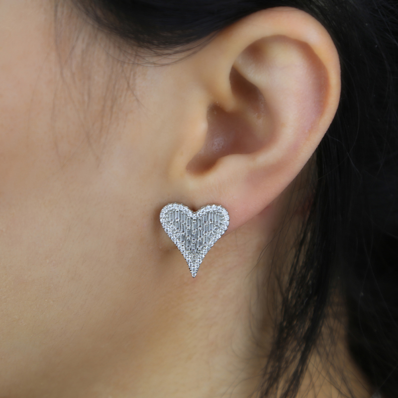 Micro Pave Heart Shaped hoop earring paved Cubic Zircon Stone Ice Out Stud CZ Earrings Bling Copper Earrings for Women Men Lover Jewelry