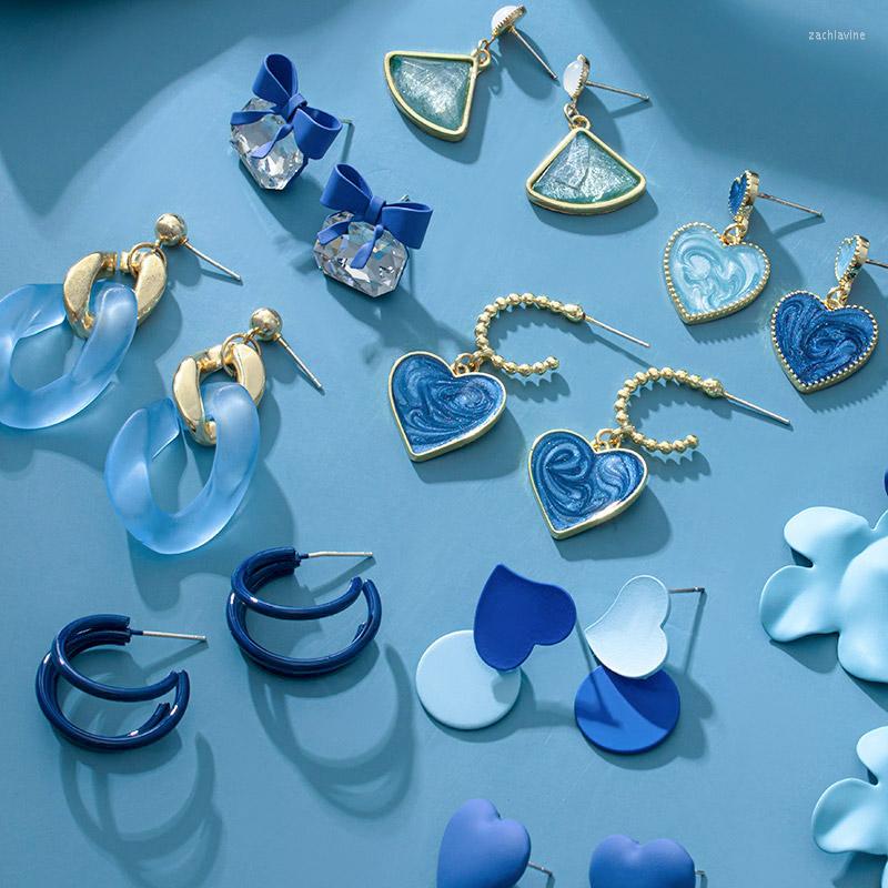 Dangle Earrings Vintage Blue Love Heart Pendant Woman 2023 Trend Flower Summer For Women Fashion Jewelry
Dangle Earrings Vintage Blue Love Heart Pendant Woman 2023 Trend Flower Summer For Women Fashion Jewelry