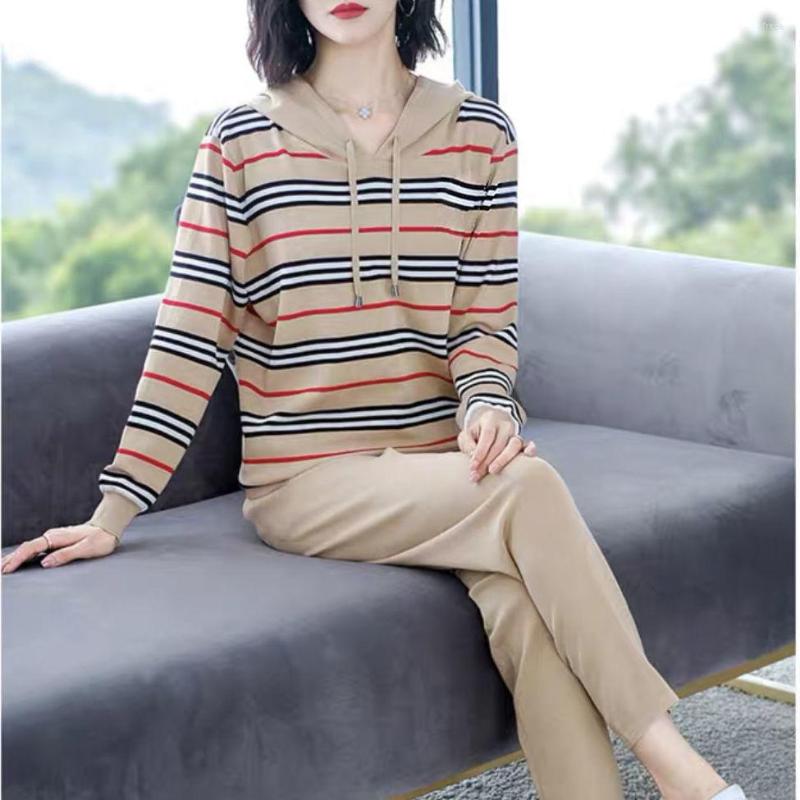 Women's Hoodies Autumn Clothing Coat 2023 Middle-Aged Fashionable Sports Suit And Elderly Casual Women Sweater Age-Reducing, Stripes black
Women's Hoodies Autumn Clothing Coat 2023 Middle-Aged Fashionable Sports Suit And Elderly Casual Women Sweater Age-Reducing, Stripes black