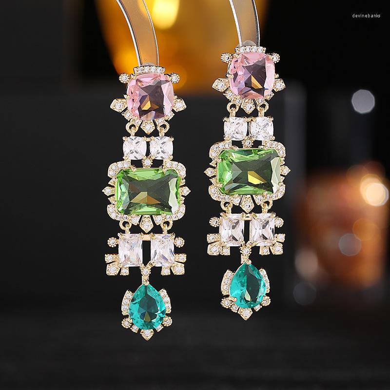 Dangle Earrings Light Luxury Style Banquet Dress With High-end Exaggerated Atmosphere Candy Cube Sugar CZ Heavy Industry
Dangle Earrings Light Luxury Style Banquet Dress With High-end Exaggerated Atmosphere Candy Cube Sugar CZ Heavy Industry