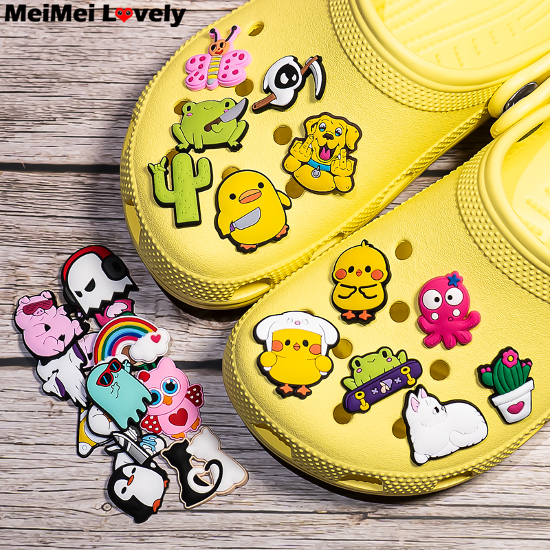 Shoe Parts Accessories 1PCS Fairy Tales Shoes Charms Croc Jeans Magic Decoration Buckle Animals Garden Sandals Kids Gifts Wholesale 230414
Shoe Parts Accessories 1PCS Fairy Tales Shoes Charms Croc Jeans Magic Decoration Buckle Animals Garden Sandals Kids Gifts Wholesale 230414
