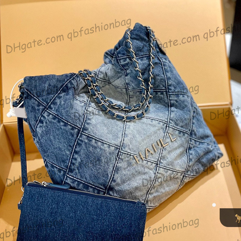 Womens Designer Denim Cowboy 22 Bags Large Capacity Shopping Classic Purse With Coin Charms Pouch Silver Metal Hardware Matelasse Chain Shouldr Handbags 30CM/35CM, Box
Womens Designer Denim Cowboy 22 Bags Large Capacity Shopping Classic Purse With Coin Charms Pouch Silver Metal Hardware Matelasse Chain Shouldr Handbags 30CM/35CM, Box