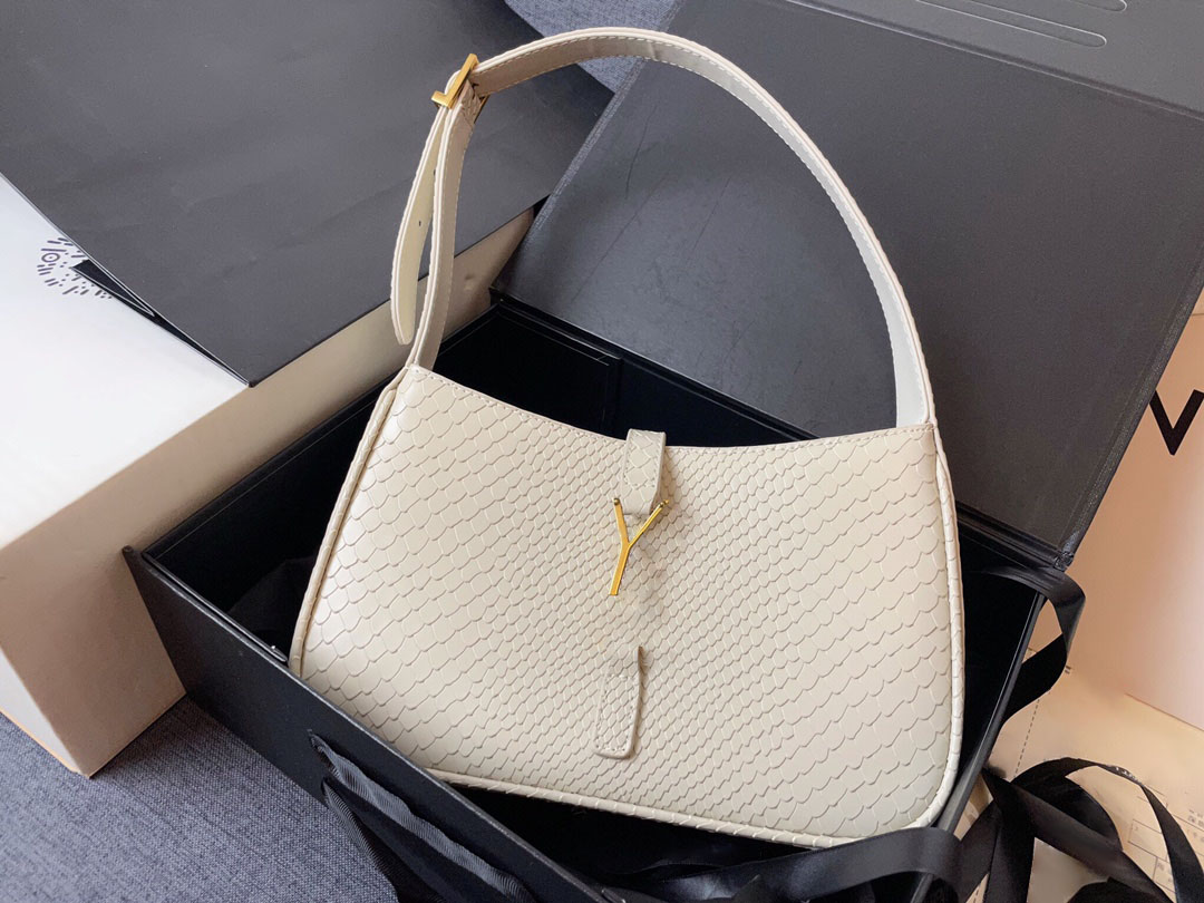 Women Luxurys Designers Bags Fashion Crossbody Bag Handbags Lady Leather Purses Purse Female Messenger Shoulder w2, Light yellow
Women Luxurys Designers Bags Fashion Crossbody Bag Handbags Lady Leather Purses Purse Female Messenger Shoulder w2, Light yellow