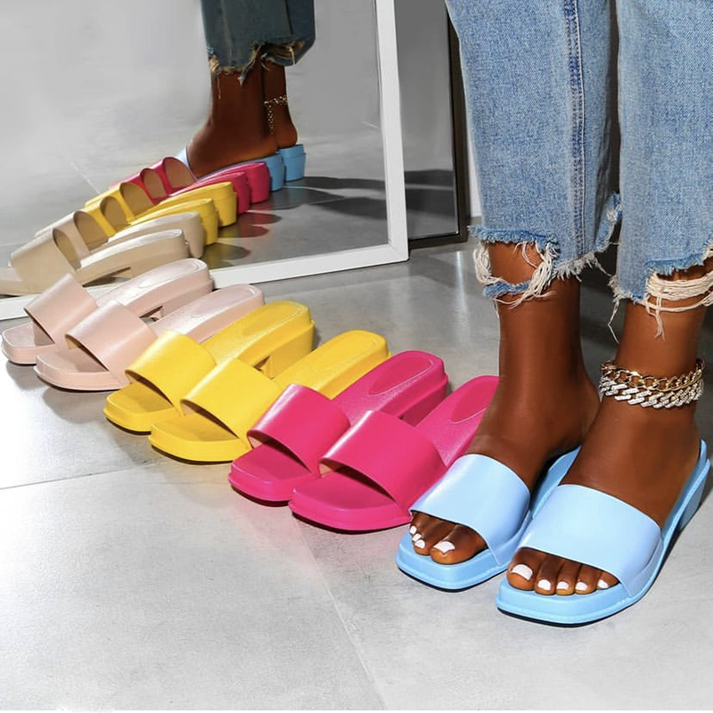 Slippers Designer Modern G Femmes PVC Talons Famous Design Mule Sandals Sexy Summer Party Slip on Shoes Tapisse pour Mme Drop Ship 29194 80598