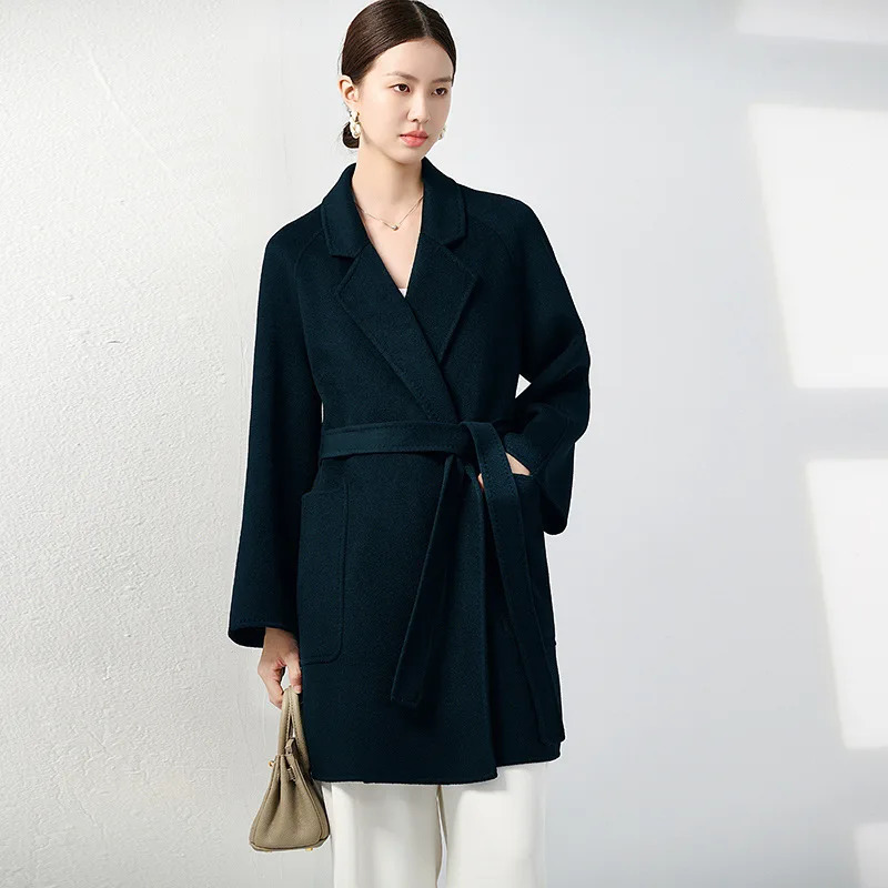 Women's Wool Blends 100% Wool Coat Women Winter Mid length Camel Loose Wool Coat Female Autumn White Lacing Casual Coat Fashion Coat NN502 231114