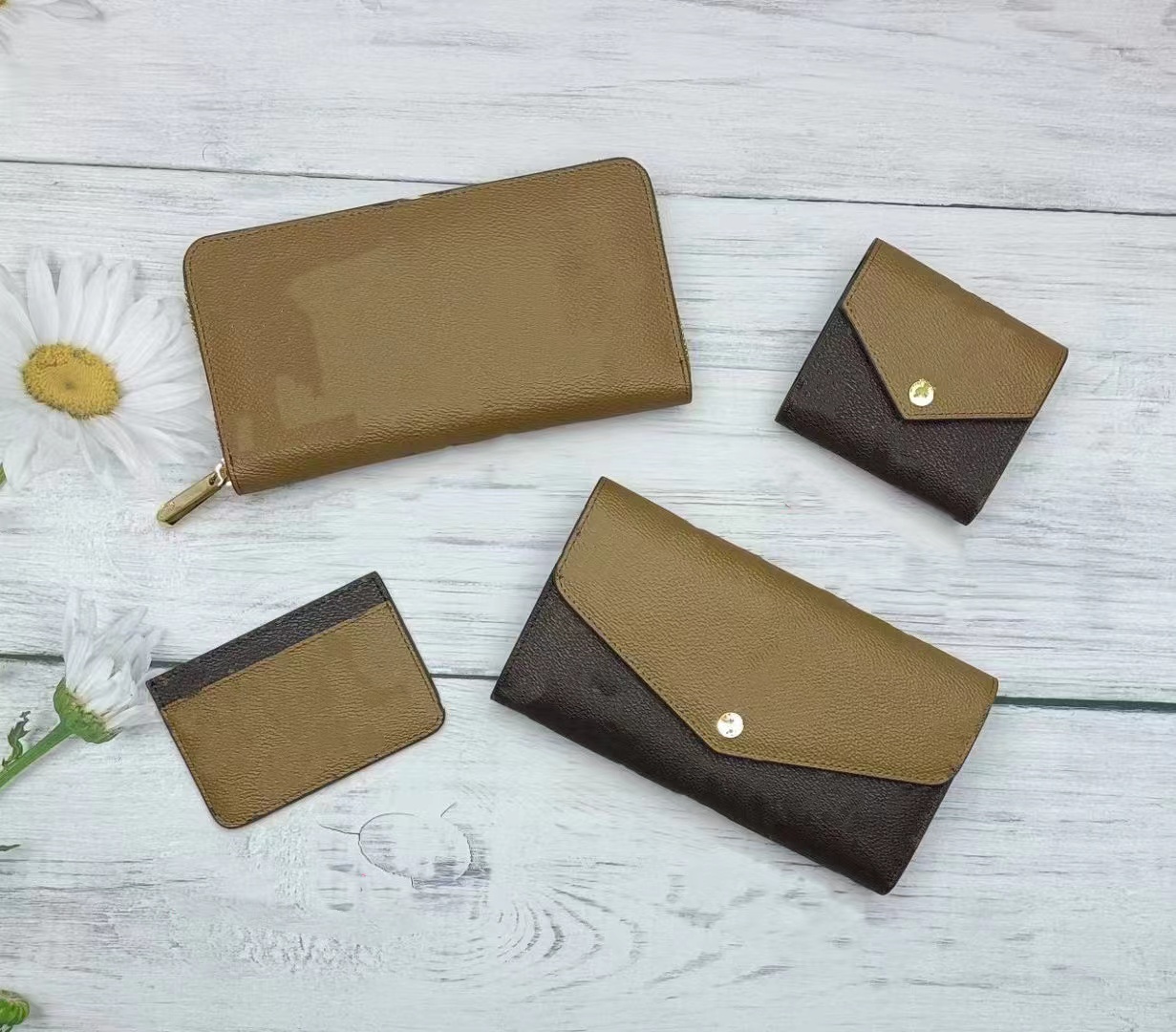 2023 cool wallets, strand bags wallets Fashion wallet clutch Black Diamond pattern Genuine Leather single zipper zippy wallets lady ladies long classic purse with
2023 cool wallets, strand bags wallets Fashion wallet clutch Black Diamond pattern Genuine Leather single zipper zippy wallets lady ladies long classic purse with