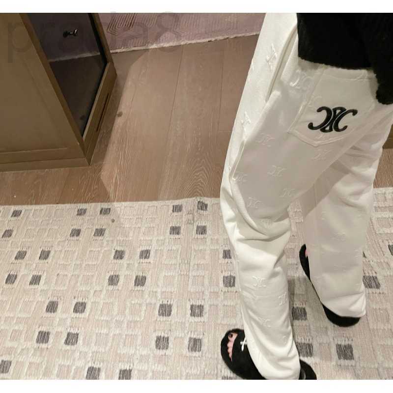 Women' Jeans designer new product in early autumn, Triumph Jacquard, casual and versatile, straight tube, high waist, thin wide leg pants, female THMX, White
Women' Jeans designer new product in early autumn, Triumph Jacquard, casual and versatile, straight tube, high waist, thin wide leg pants, female THMX, White