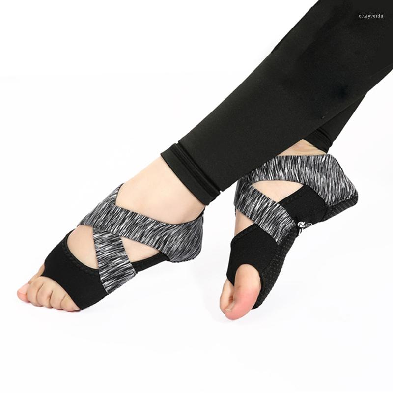 Athletic Socks Professional Indoor Yoga Backless Dance Pilates Shoes Ballet Women Sports, Gray
Athletic Socks Professional Indoor Yoga Backless Dance Pilates Shoes Ballet Women Sports, Gray