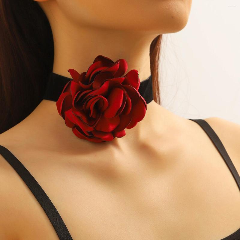 Choker Romantic Temperament Big Rose Flower Wide Soft Black Velvet Party Necklaces For Women Fashion Statement Necklace Jewelry
Choker Romantic Temperament Big Rose Flower Wide Soft Black Velvet Party Necklaces For Women Fashion Statement Necklace Jewelry