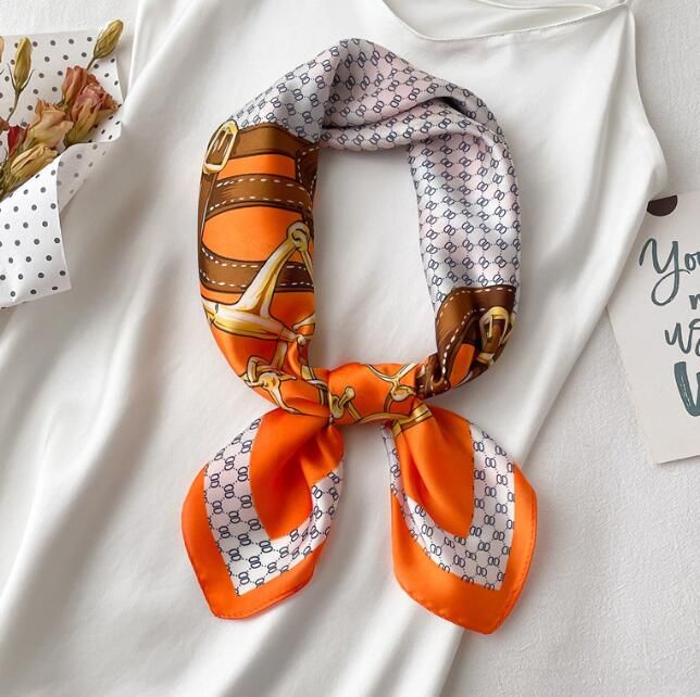 Fashion Designer Letters Print Floral Silk Scarf Headband for Women Fashion Long Handle Bag Scarves Paris Shoulder Tote Luggage Ribbon Head Wraps
Fashion Designer Letters Print Floral Silk Scarf Headband for Women Fashion Long Handle Bag Scarves Paris Shoulder Tote Luggage Ribbon Head Wraps