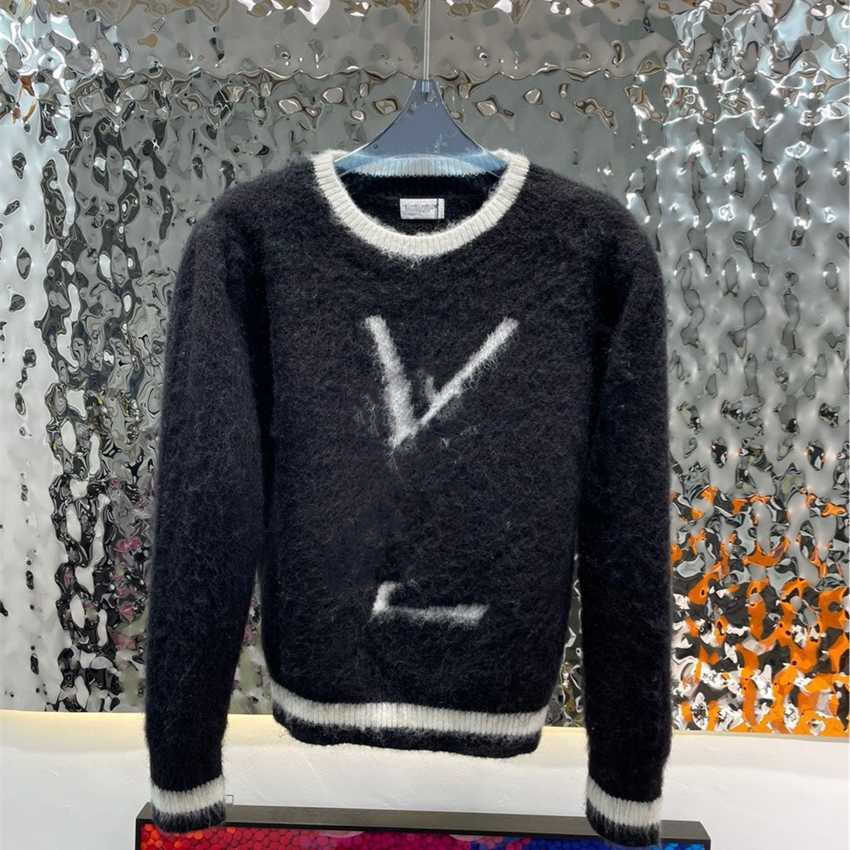 Fashion brand Designer Sweater 2023 autumn and winter embroidered crew neck viscose knitted wool ordinary long sleeve pullover luxury classic top
Fashion brand Designer Sweater 2023 autumn and winter embroidered crew neck viscose knitted wool ordinary long sleeve pullover luxury classic top