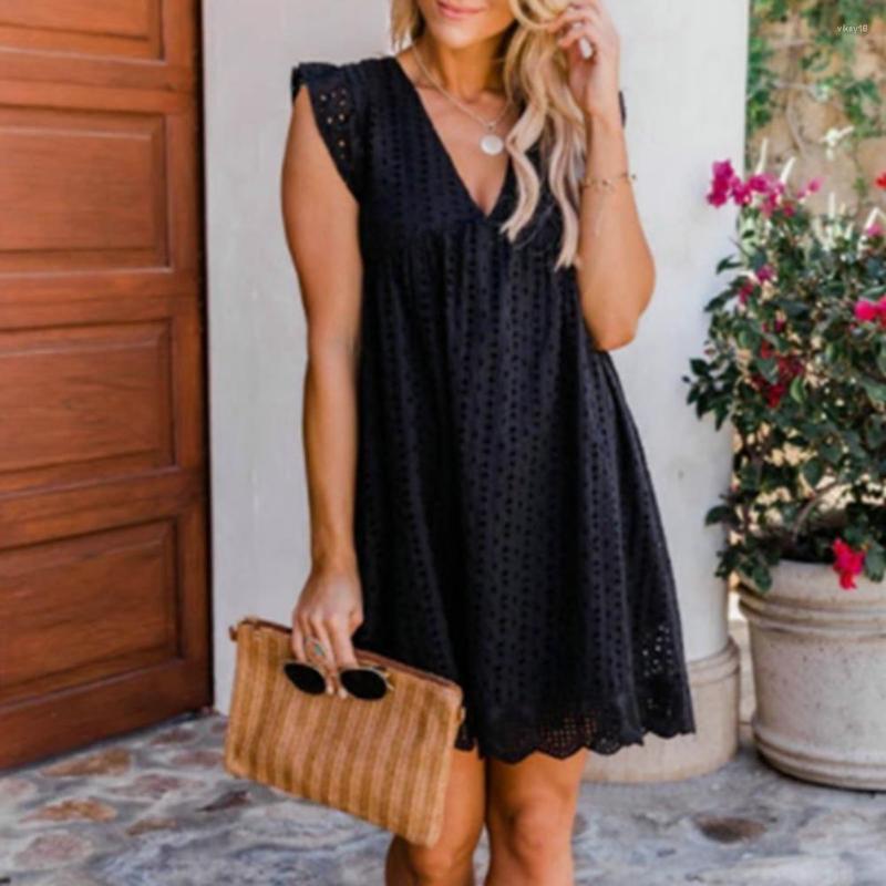 Casual Dresses Summer V Neck Floral Printed Dress For Women Vinatge Loose Fit Sleeveless Comfortable Elegant Beach T Shirt, White
Casual Dresses Summer V Neck Floral Printed Dress For Women Vinatge Loose Fit Sleeveless Comfortable Elegant Beach T Shirt, White