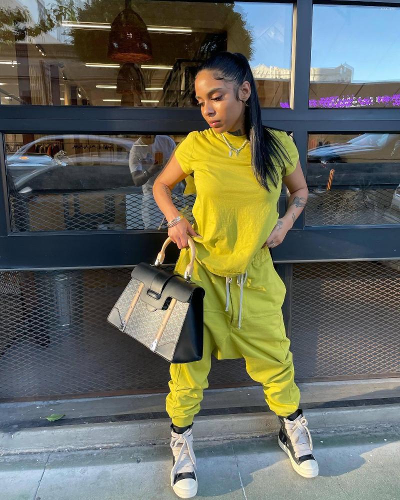 Women' Two Piece Pants GPBD 2023 Short Sleeve Round Neck Top Elastic Pockets Long Sets Casual Street Style Pure Color Women Suit, Yellow
Women' Two Piece Pants GPBD 2023 Short Sleeve Round Neck Top Elastic Pockets Long Sets Casual Street Style Pure Color Women Suit, Yellow