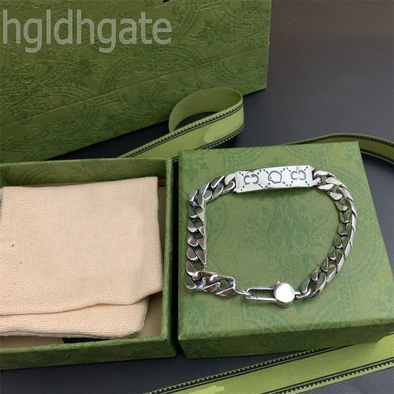 Couples love luxury bracelet skull mens bracelets crave hip hop cuban link chains Inscription ladies multi size letters ghost designer bracelet charming ZB029 F23
Couples love luxury bracelet skull mens bracelets crave hip hop cuban link chains Inscription ladies multi size letters ghost designer bracelet charming ZB029 F23