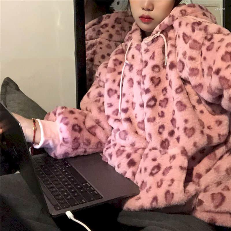 Women' Trench Coats Plus Lamb Wool Coat Women Winter Pink Leopard Print Thick Korean Version Loose Velvet Retro Bright Color Street
Women' Trench Coats Plus Lamb Wool Coat Women Winter Pink Leopard Print Thick Korean Version Loose Velvet Retro Bright Color Street
