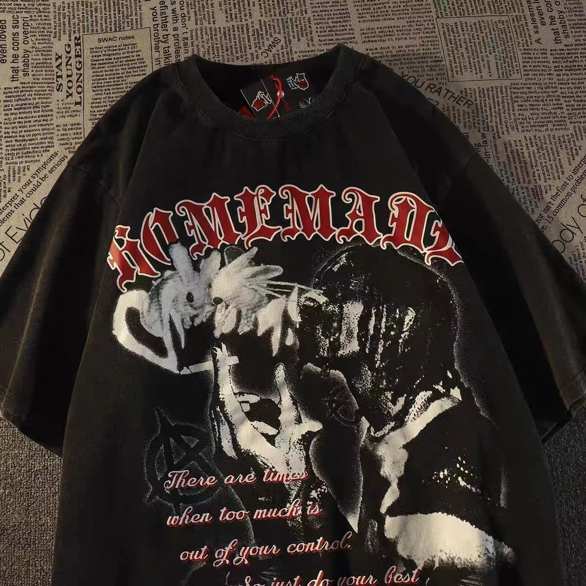 Men' TShirts American fashion pattern short sleeve printed t shirt for men and women loose street over size couple hip hop half top 230414, Black
Men' TShirts American fashion pattern short sleeve printed t shirt for men and women loose street over size couple hip hop half top 230414, Black