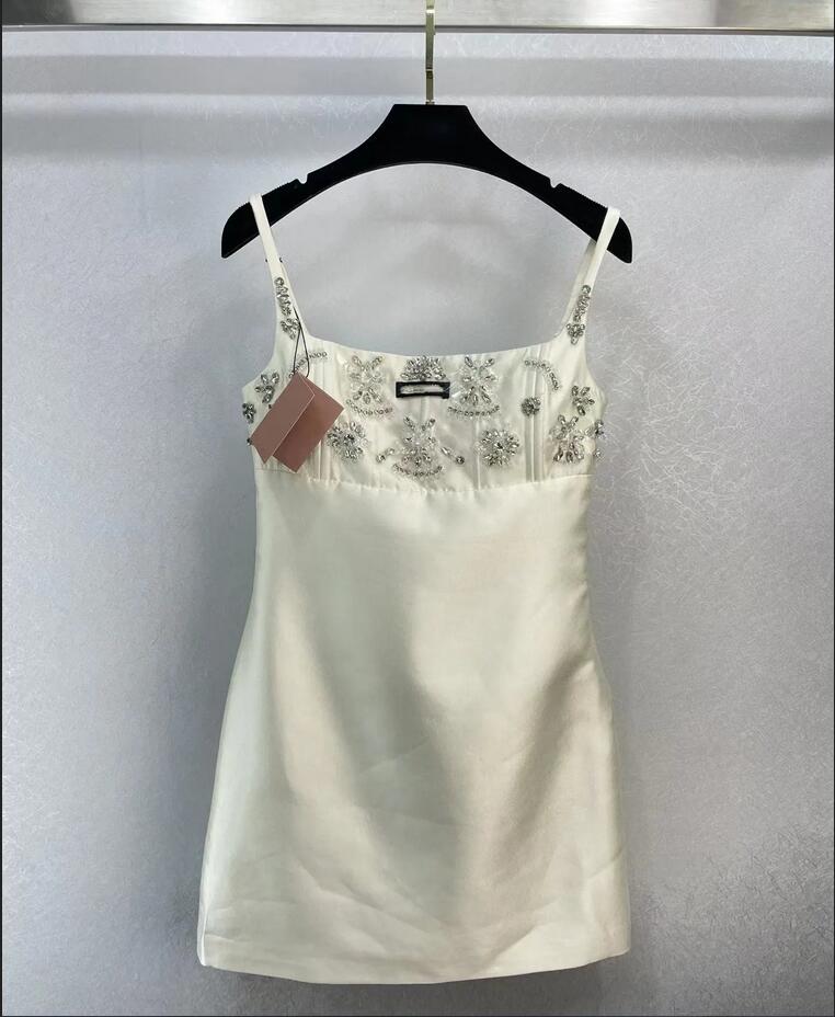 Street dress 2026 spring/summer new spaghetti strap fashion Milan runway dress