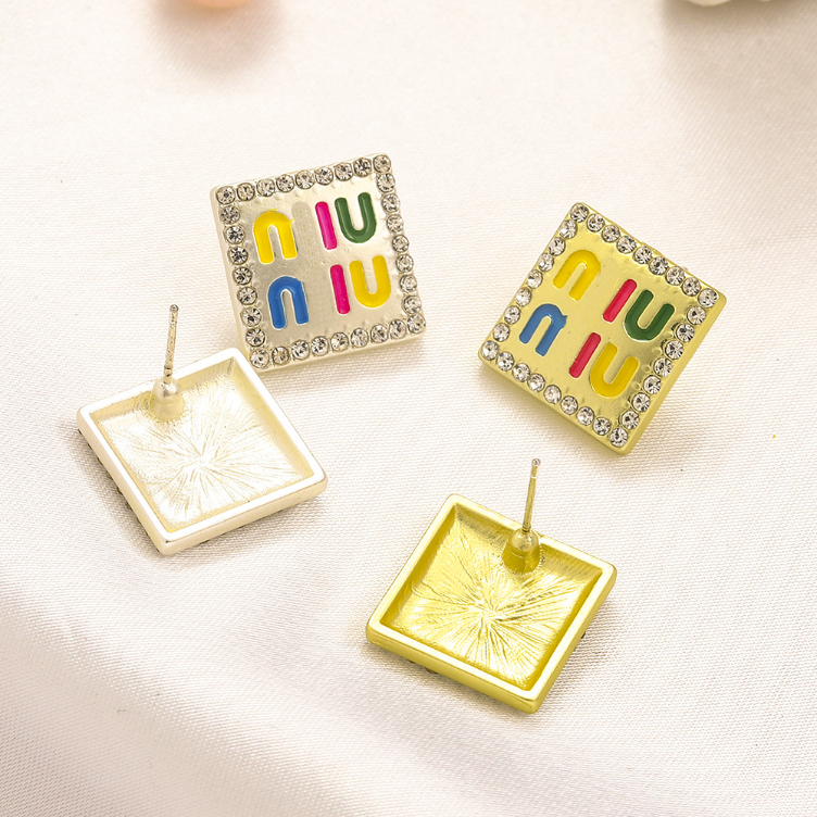 Designer Love Style Stud Earrings 2023 Luxury Jewelry Stud Earring Fashion Brand Stainless Steel Earrings Spring Family Party Gift 18K Gold Jewelry ZG2248
Designer Love Style Stud Earrings 2023 Luxury Jewelry Stud Earring Fashion Brand Stainless Steel Earrings Spring Family Party Gift 18K Gold Jewelry ZG2248