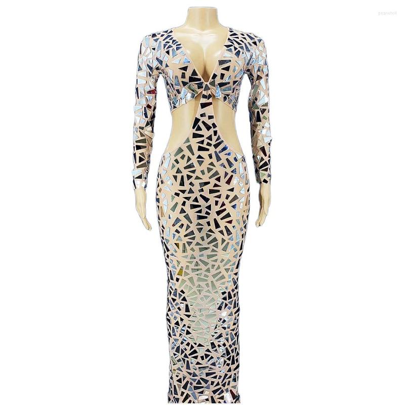Stage Wear Shining Mirror Sequins Sexy V-Neck Hollow Out Backless Split Long Dress For Women Evening Party Clothing Prom Costumes
Stage Wear Shining Mirror Sequins Sexy V-Neck Hollow Out Backless Split Long Dress For Women Evening Party Clothing Prom Costumes