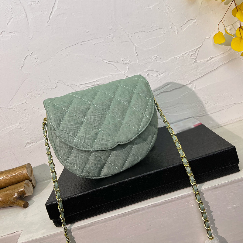 Designer Womens Shoulder Bag Leather Clutch Crossbody Bag Hardware Thin Chain Mini Clamshell Ribbed Girl Bag Brand Street Shot Makeup Box 20*16cm
Designer Womens Shoulder Bag Leather Clutch Crossbody Bag Hardware Thin Chain Mini Clamshell Ribbed Girl Bag Brand Street Shot Makeup Box 20*16cm