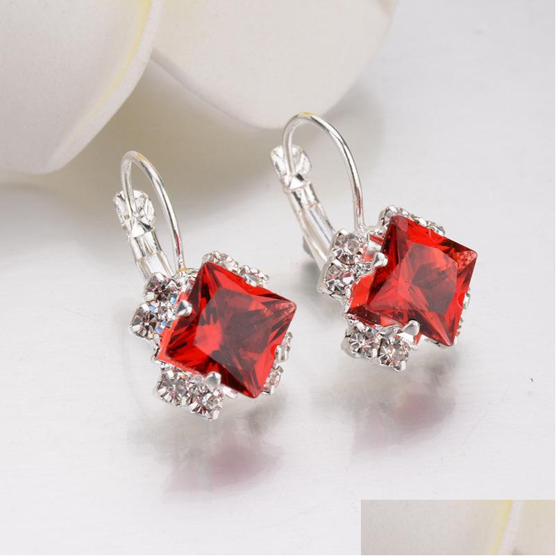 Stud Korean Crystal Earrings Fashion Creative Jewelry Female Cube For Gift Girl Drop Delivery Dhgarden Dhfst
Stud Korean Crystal Earrings Fashion Creative Jewelry Female Cube For Gift Girl Drop Delivery Dhgarden Dhfst