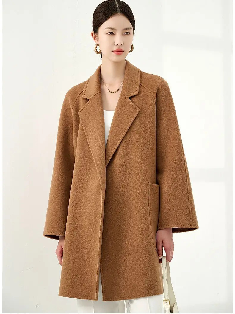 Women's Wool Blends 100% Wool Coat Women Winter Mid length Camel Loose Wool Coat Female Autumn White Lacing Casual Coat Fashion Coat NN502 231114
