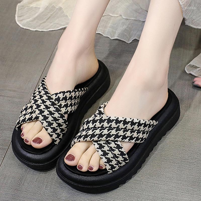 Slippers Houndstooth Women Lightweight Anti-slip Female Durable Indoor Women's Casual Platform, Black
Slippers Houndstooth Women Lightweight Anti-slip Female Durable Indoor Women's Casual Platform, Black