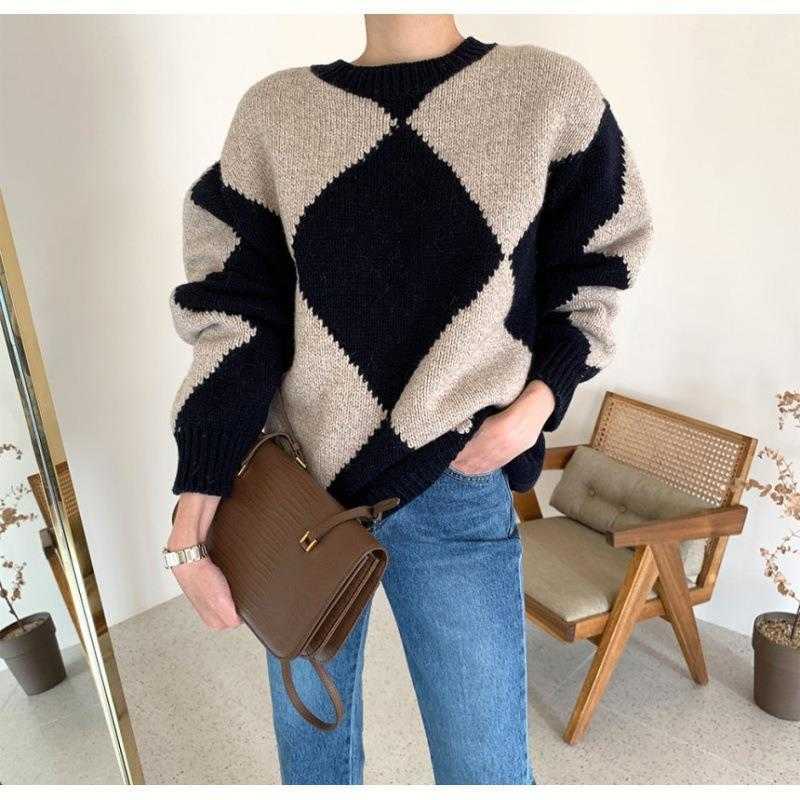 Chic Autumn Winter Retro Sweaters Contrast Color Diamond Plaid Crew Neck Loose, Apricot black
Chic Autumn Winter Retro Sweaters Contrast Color Diamond Plaid Crew Neck Loose, Apricot black