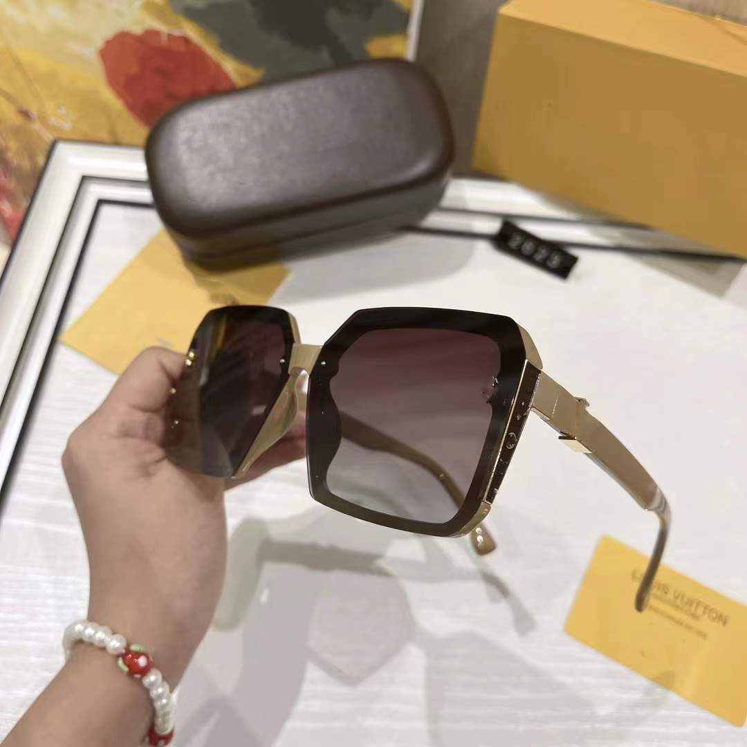 Sunglass Mens Shades Male Glasses For Men Retro Luxury Women Brand Designer Sunglasses Gafas 2623
Sunglass Mens Shades Male Glasses For Men Retro Luxury Women Brand Designer Sunglasses Gafas 2623