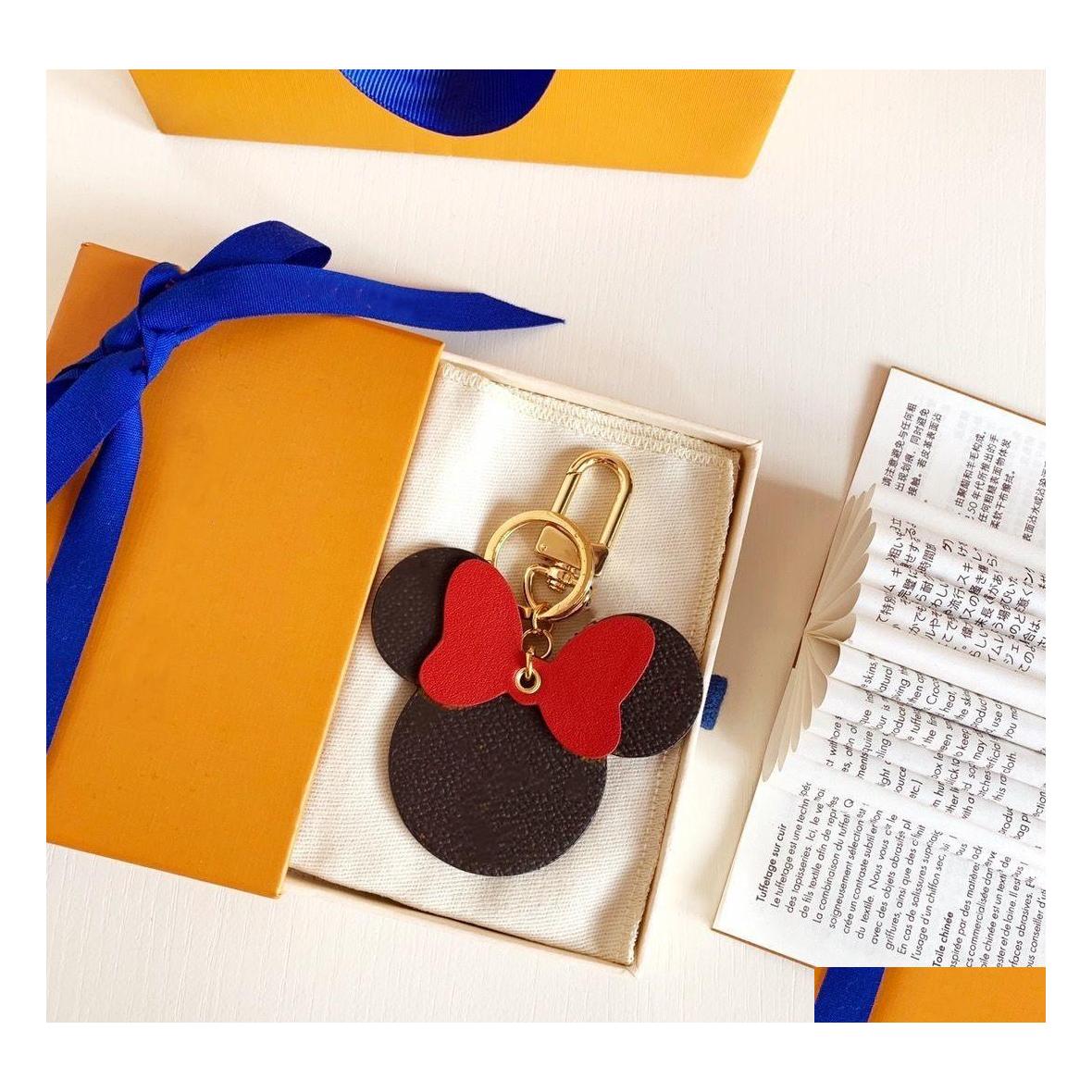 Keychains Lanyards 2023Plaid Mouse Designer Bow Pu Leather Animal Bag Pendant Charm Girls Cars Keyrings Chains Holder Fashion Wome Dhg0O
Keychains Lanyards 2023Plaid Mouse Designer Bow Pu Leather Animal Bag Pendant Charm Girls Cars Keyrings Chains Holder Fashion Wome Dhg0O