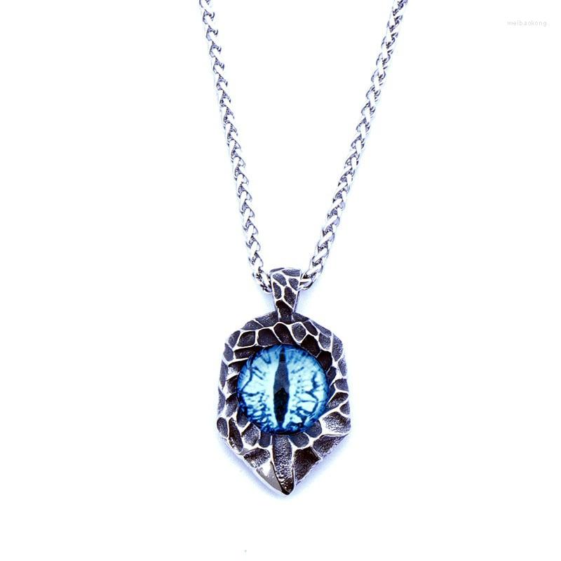Pendant Necklaces Trendy Red Eye Stone Inlaid Necklace Men's Fashion Retro Metal Accessories Party Jewelry
Pendant Necklaces Trendy Red Eye Stone Inlaid Necklace Men's Fashion Retro Metal Accessories Party Jewelry